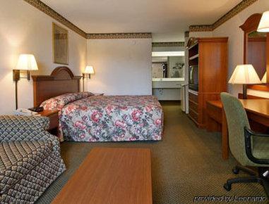 Amerivu Inn And Suites - Siler City 客房 照片